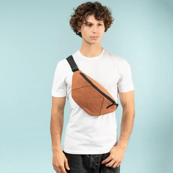 Moscow - Maxi Fanny Pack - Image 2
