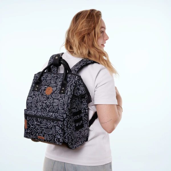 Adventurer Medium Amiens Backpack - Image 2