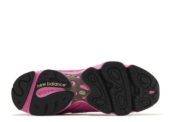 New Balance 1000 Tan Pink Green - Image 4