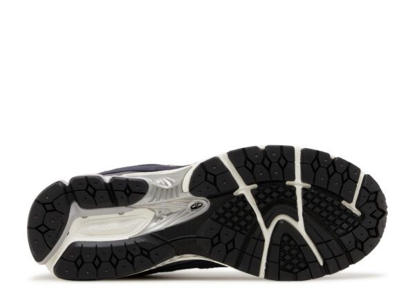 New Balance 2002R Eclipse Raincloud - Image 4