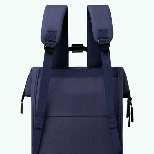 Adventurer Medium Dusseldorf Backpack - Image 8