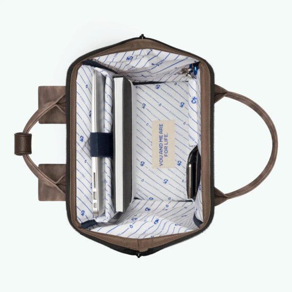 Adventurer Medium Papeete Backpack - Image 9