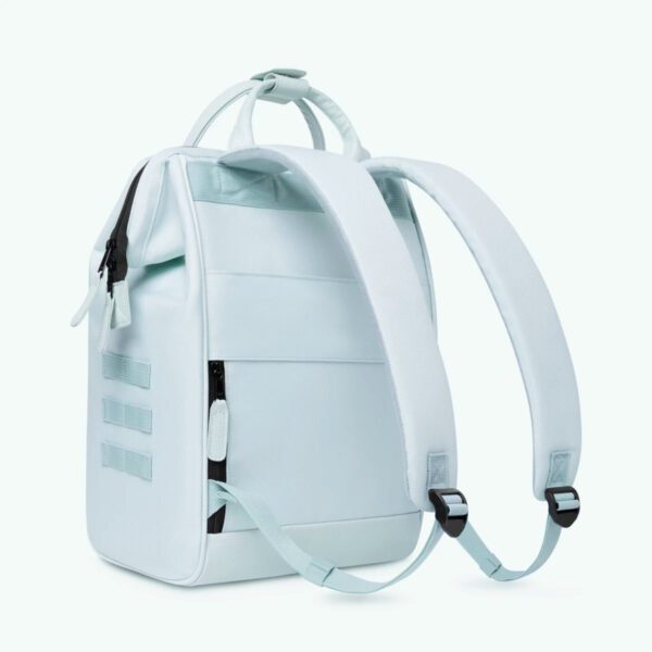 Adventurer Medium Puntarenas Backpack - Image 8