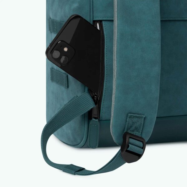 Quepos Adventurer Medium Backpack - Image 10