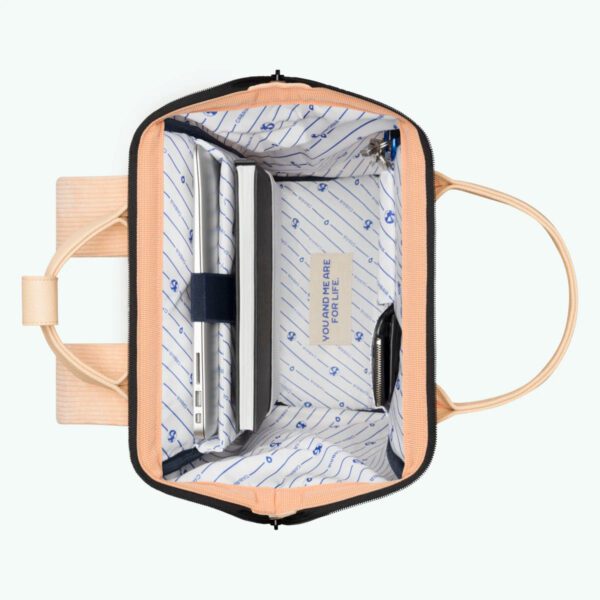Adventurer Medium Quito Backpack - Image 3
