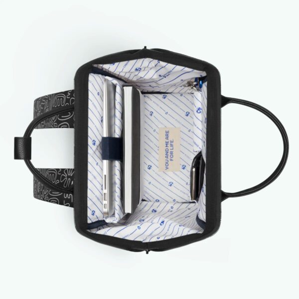 Adventurer Medium Amiens Backpack - Image 5
