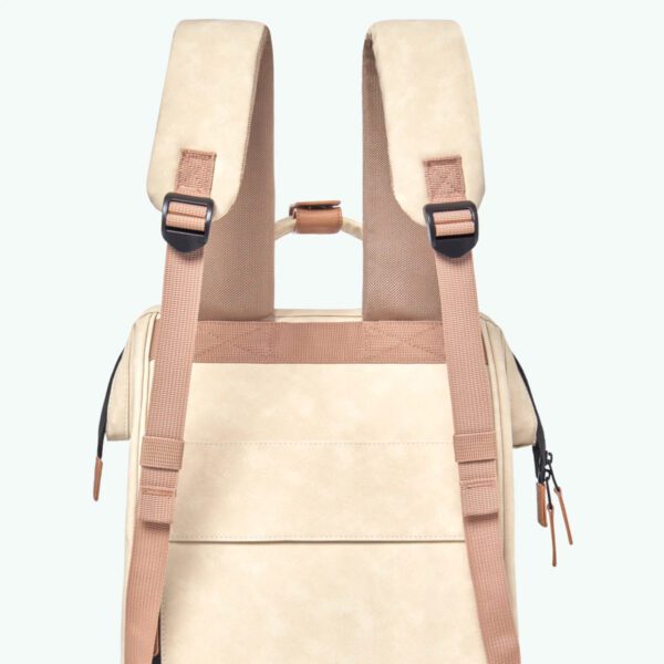 Adventurer Medium Andenne Backpack - Image 9