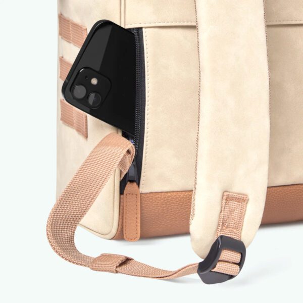 Adventurer Medium Andenne Backpack - Image 10