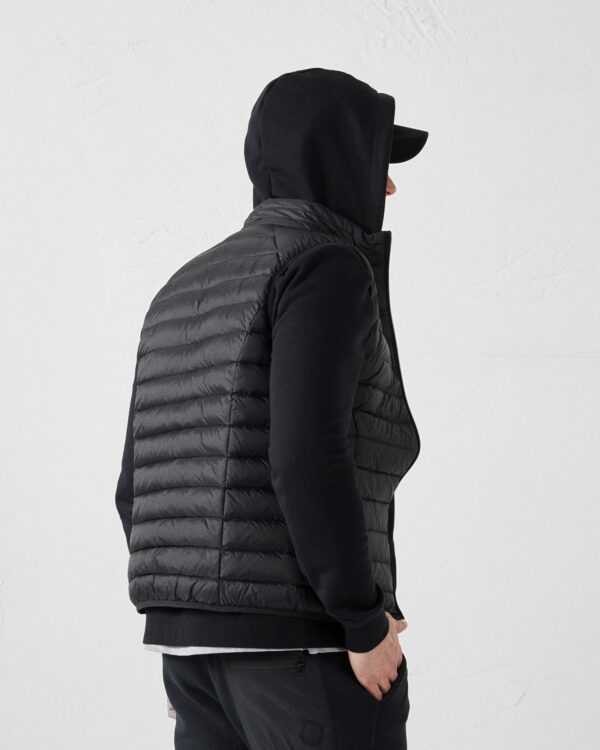 Black Tom Sleeveless Down Jacket - Image 4
