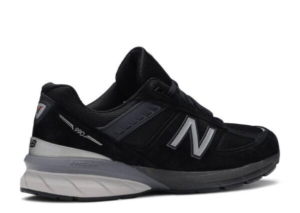 New Balance 990 v5 Black - Image 3