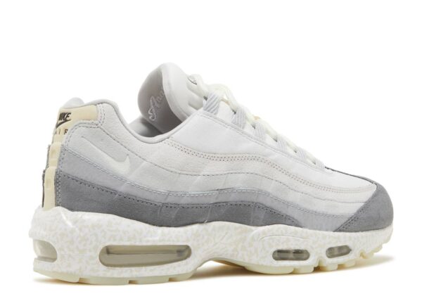 Nike Air Max 95 Light Bone - Image 3