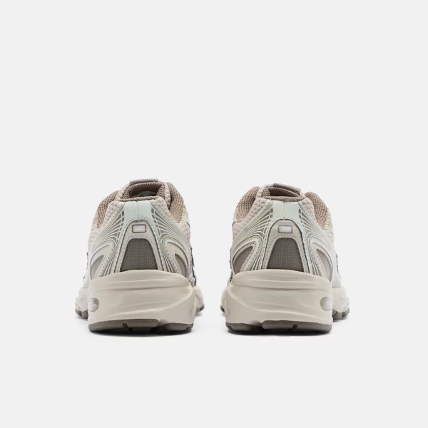 740 Shoes Dockside with Timber Wolf and Sea Salt - Image 4