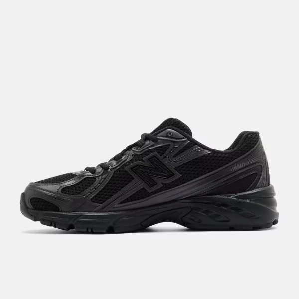 740 Shoes Black with Cement
