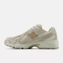 740 Shoes Incense with Angora and Timberwolf