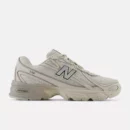740 Shoes Moonbeam with Arid Stone and Black