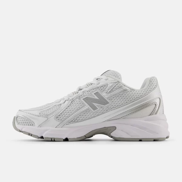 740 Shoes White with Silver